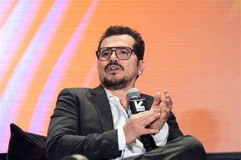 家庭影院D1 Y 開啟智能娛樂新紀元，實業投資的創新機遇